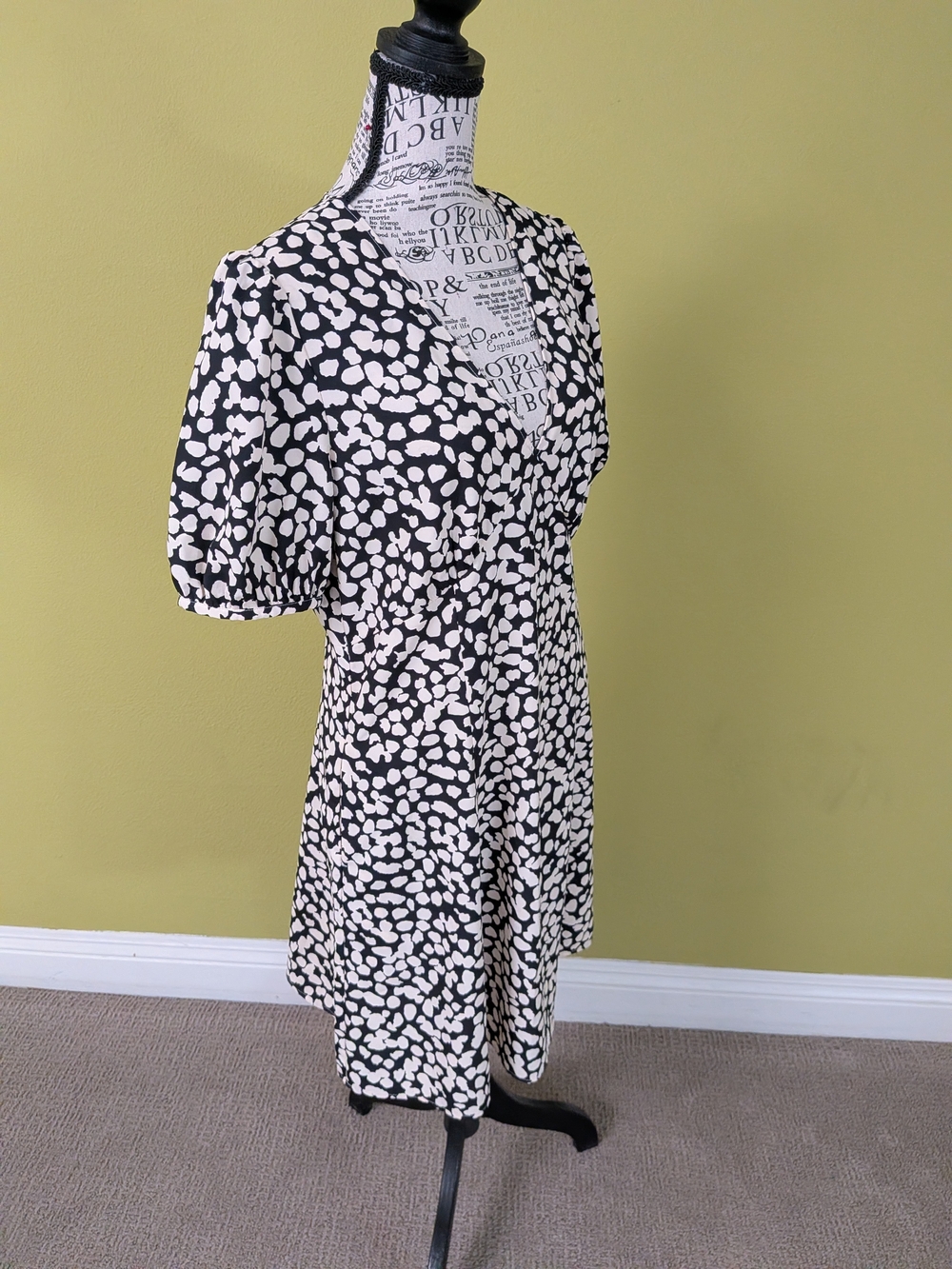 Uniqlo Black and Cream Abstract Spot Blouse